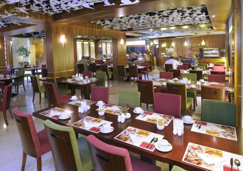 Eastyard Khobar Hotel - Formerly Ramada By Wyndham Khobar Zewnętrze zdjęcie