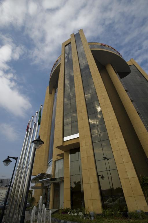Eastyard Khobar Hotel - Formerly Ramada By Wyndham Khobar Zewnętrze zdjęcie