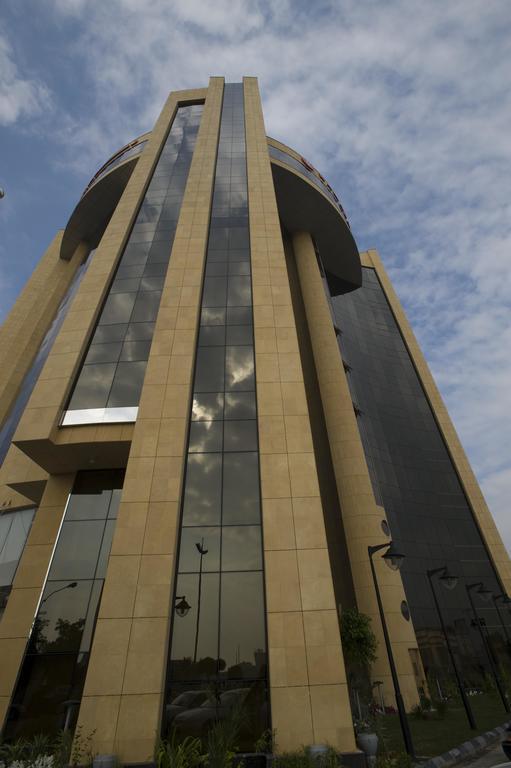 Eastyard Khobar Hotel - Formerly Ramada By Wyndham Khobar Zewnętrze zdjęcie
