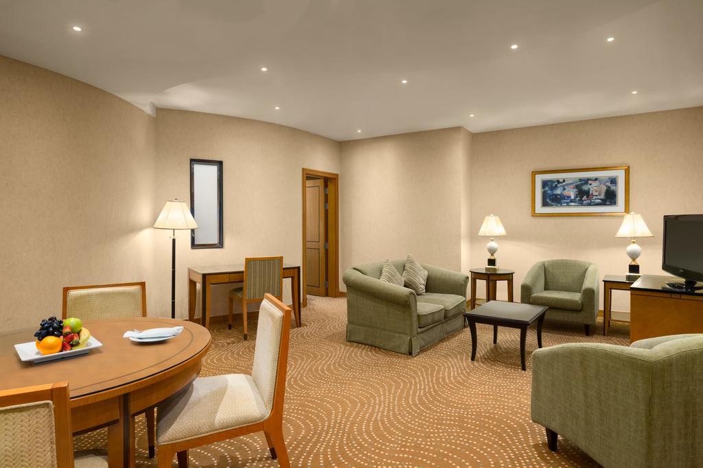 Eastyard Khobar Hotel - Formerly Ramada By Wyndham Khobar Zewnętrze zdjęcie