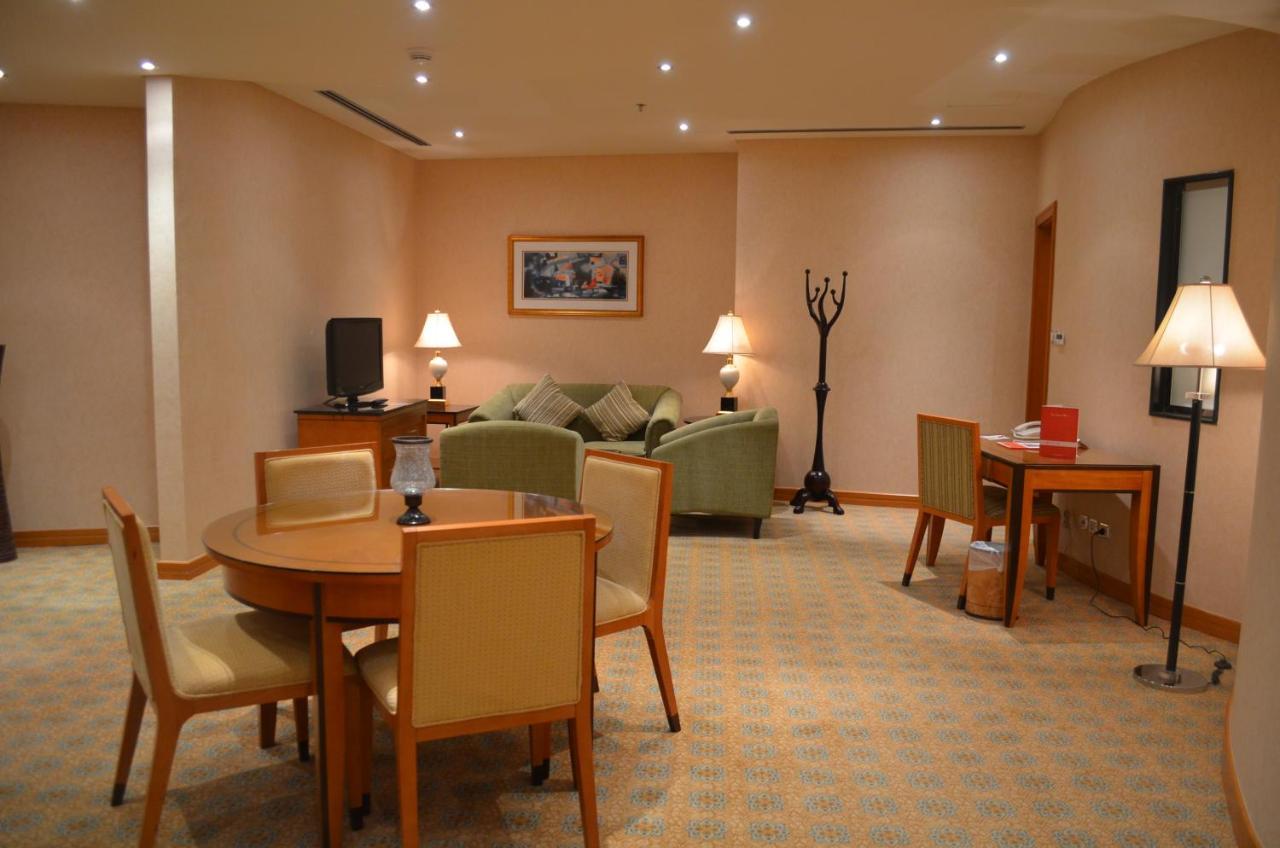 Eastyard Khobar Hotel - Formerly Ramada By Wyndham Khobar Zewnętrze zdjęcie